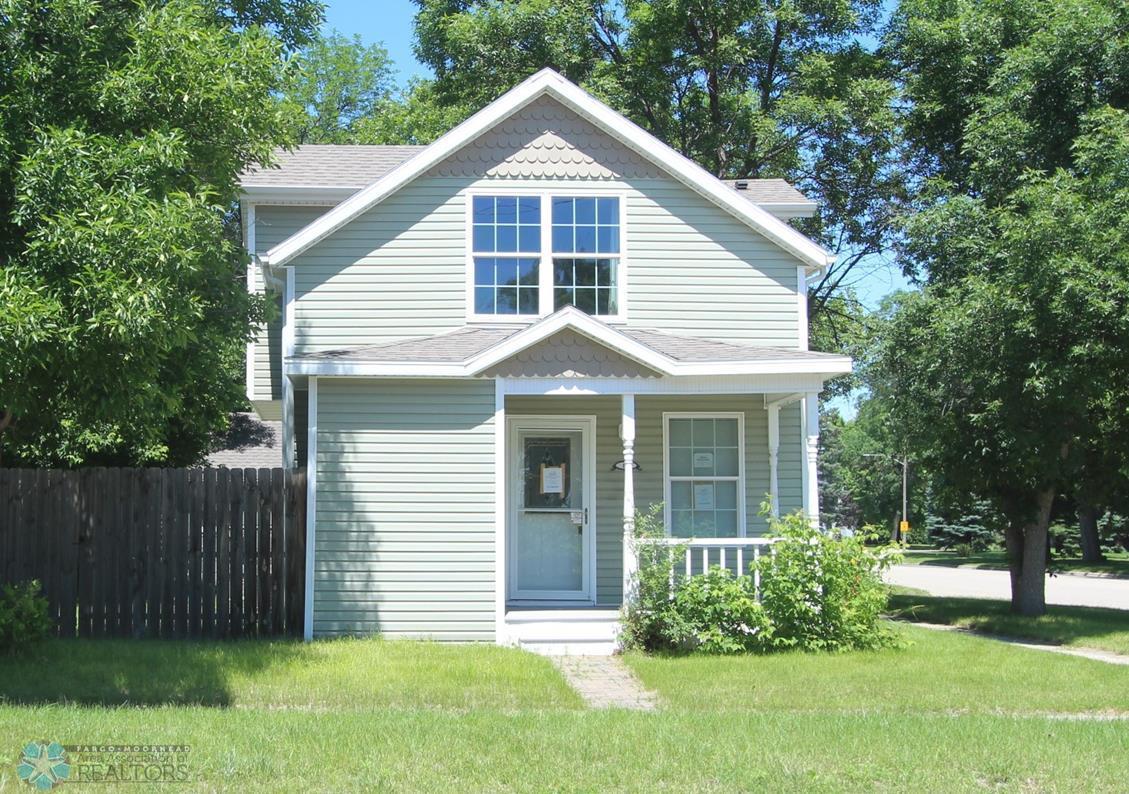 2nd Ave, Barnesville, MN 56514