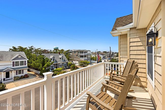 27 17 Th St, House other with 5 bedrooms, 5 bathrooms and null parking in Surf City NJ | Image 35