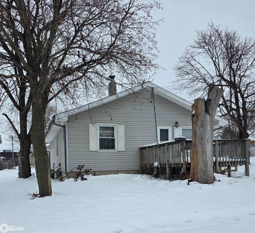 1418 15th Ave, Eldora, IA, 50627-2329 | Card Image