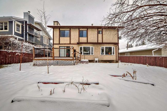 7 Hawksley Crescent Nw, Home with 4 bedrooms, 2 bathrooms and 4 parking in Calgary AB | Image 34