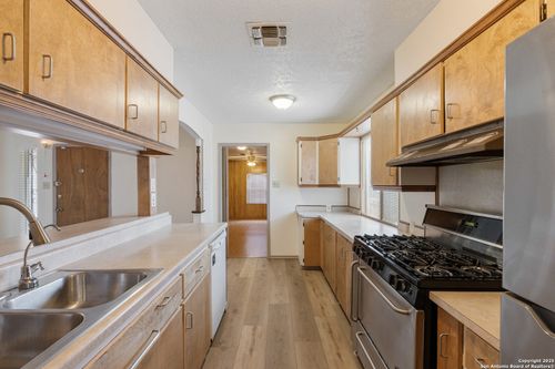 5111 Oldstead St, San Antonio, TX, 78228-3643 | Card Image