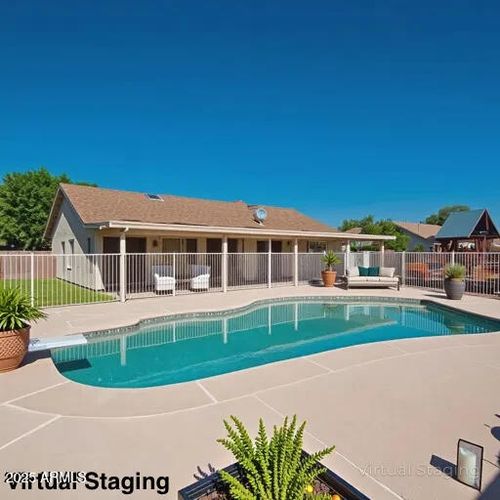 5201 N 85th Ave, Glendale, AZ, 85305-3336 | Card Image