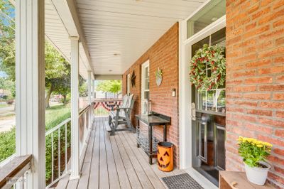 The wrap-around-porch is AMAZING! | Image 3