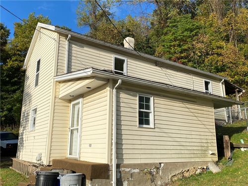 1114 Dewey Ave, Arona, PA, 15617 | Card Image