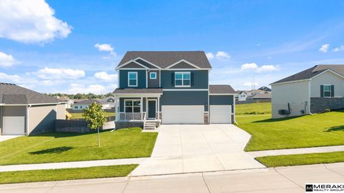 6409 Peters Pkwy, Papillion, NE, 68157-2342 | Card Image