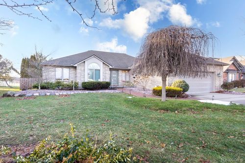 57103 Nicholas Dr, Washington Township, MI, 48094-3157 | Card Image