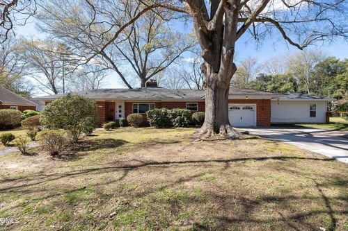 205 John St, Louisburg, NC, 27549-2329 | Card Image