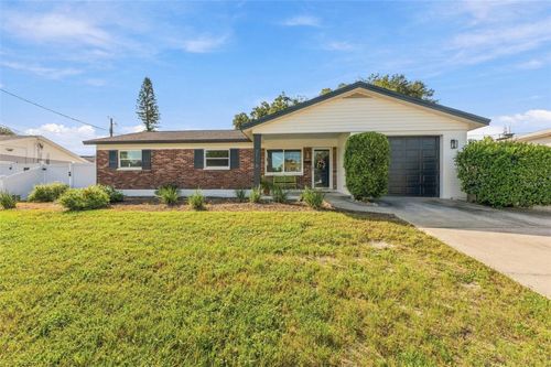 2116 W Minnehaha Street, Tampa, FL, 33604 | Card Image