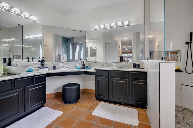 10327 Meadow Crossing Dr, House other with 4 bedrooms, 3 bathrooms and null parking in Tampa FL | Image 15