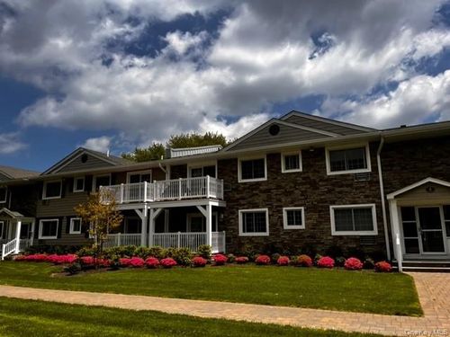 251g-25 Williams Blvd, Lake Grove, NY, 11755-2459 | Card Image