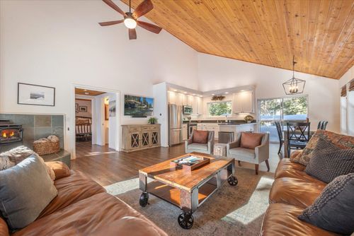 14654 Christie Lane, Truckee, CA, 96161 | Card Image