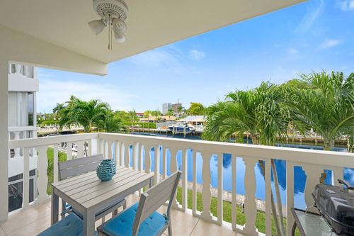 206-470 Paradise Isle Blvd, Hallandale Beach, FL, 33009-5898 | Card Image