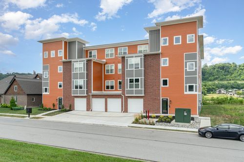 302-617 Manhattan Blvd, Dayton, KY, 41074-7578 | Card Image