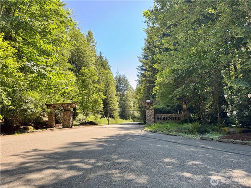35186 294th Ave Se, Enumclaw, WA, 98022-8710 | Card Image