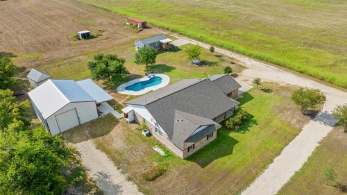 2299 N Fm 486, Thorndale, TX, 76577-2862 | Card Image