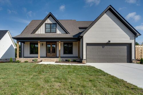 7104 Paxton Cir, Hixson, TN, 37343-5822 | Card Image