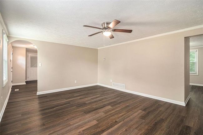 120 Cainwood Ct E, House other with 6 bedrooms, 3 bathrooms and 1 parking in Atlanta GA | Image 6