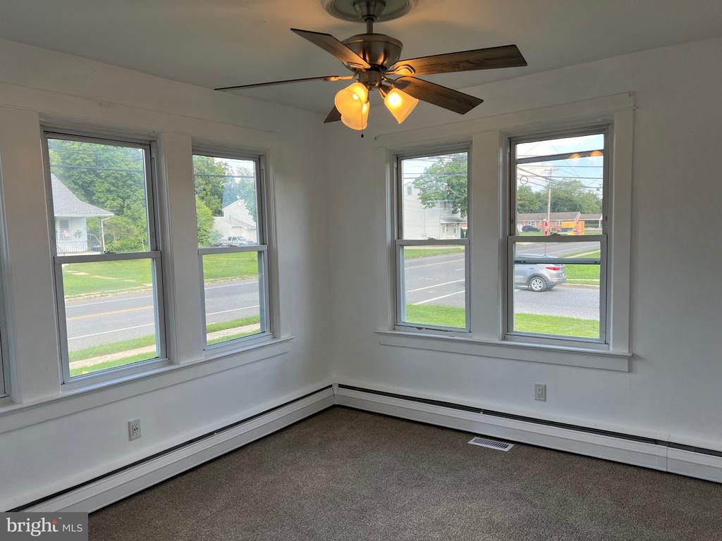Residential Lease in WILLIAMSTOWN 5