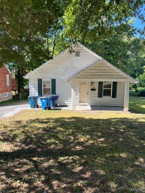 141 S Barat Ave, Saint Louis, MO, 63135-2119 | Card Image