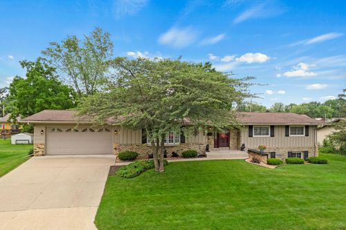 512 Circle Street, Tomah, WI, 54660 | Card Image