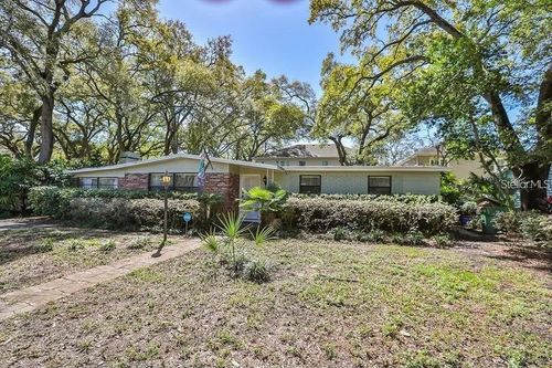 3214 W Coachman Ave, TAMPA, FL, 33611-2904 | Card Image