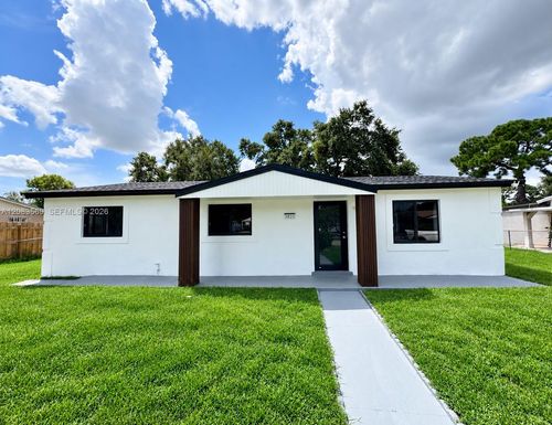 3820 Nw 210th Ter, Miami Gardens, FL, 33055-1154 | Card Image