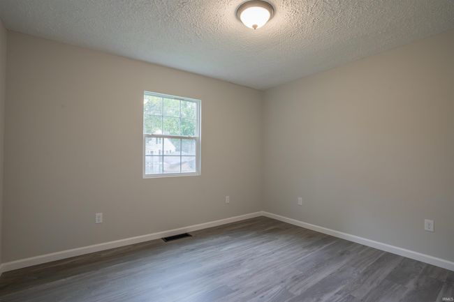 1109 E 6 Th St, House other with 3 bedrooms, 1 bathrooms and null parking in Fowler IN | Image 15
