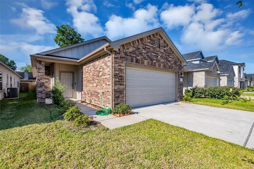 506 Emerald Thicket Ln, Huffman, TX, 77336-1595 | Card Image
