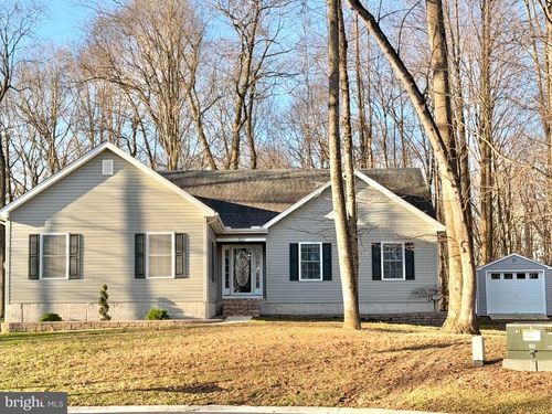 202 E Buck Point Rd, CLAYTON, DE, 19938-4142 | Card Image