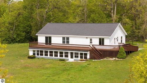 3091 S Us Highway 131, Elmira, MI, 49730-9263 | Card Image