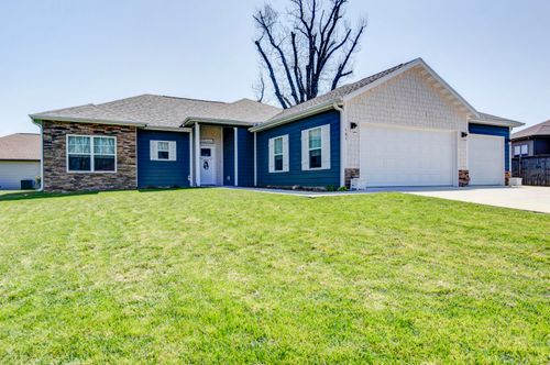 183 Three Pines Cir, Reeds Spring, MO, 65737-7777 | Card Image