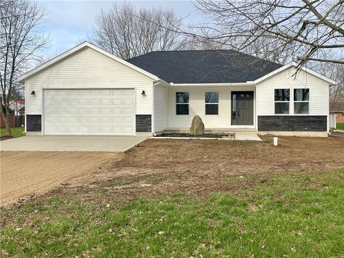 1389 Leon Dr, West Alexandria, OH, 45381-8333 | Card Image