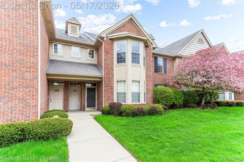 49277 Silver Birch Cir, Shelby Township, MI, 48315-3868 | Card Image