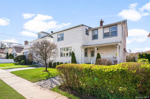31 Elmwood Ave, West Harrison, NY, 10604-2513 | Card Image