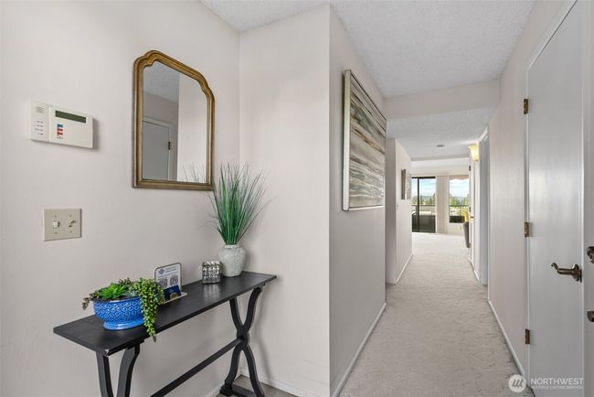 Located just steps to the Edmonds library, shopping, dining, and all that Main St has to offer! | Image 8