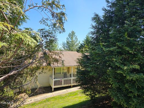 1055 Penny Ln, Morristown, TN, 37814-2599 | Card Image