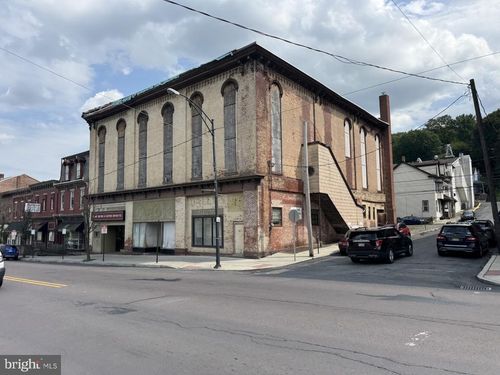 628 Centre St, Ashland, PA, 17921-1332 | Card Image