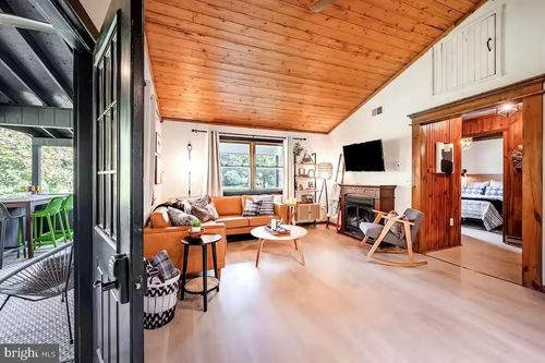 454 Wimpys Ln, Cherry Run, WV, 25427 | Card Image