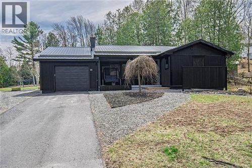 34 Simcoe Crt, Fredericton, NB, E3B2W9 | Card Image