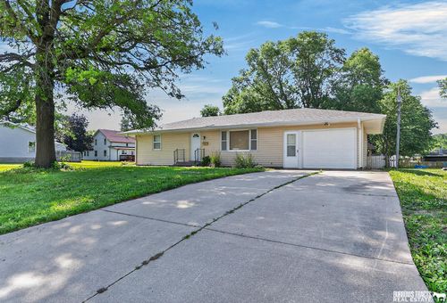 417 W F St, Elmwood, NE, 68349-6075 | Card Image