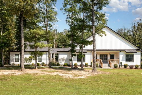 8129 Hollow Springs Rd, Bradyville, TN, 37026-5187 | Card Image