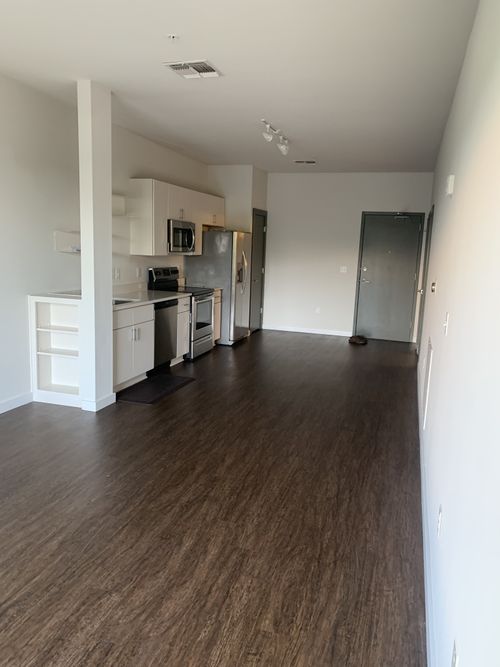 apt-313-1900 12th Ave S, Nashville, TN, 37203-5485 | Card Image