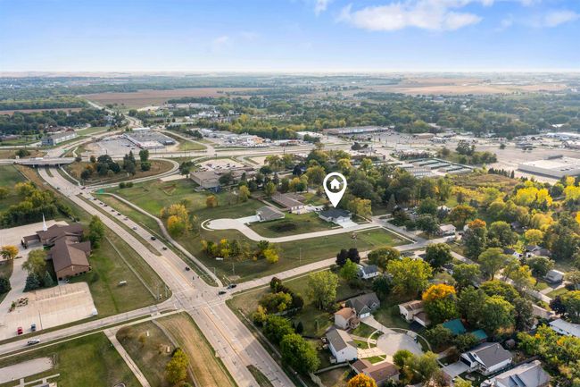 102 Bergen Dr, Condo with 2 bedrooms, 2 bathrooms and null parking in Waterloo IA | Image 30