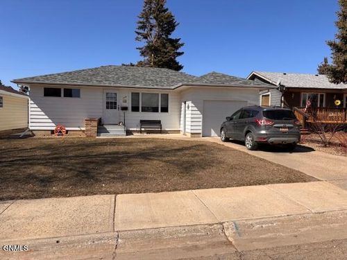 309 Howard St, Plentywood, MT, 59254-1614 | Card Image