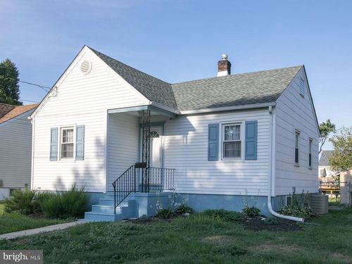 27 Grant Ave, MOUNT EPHRAIM, NJ, 08059-1523 | Card Image