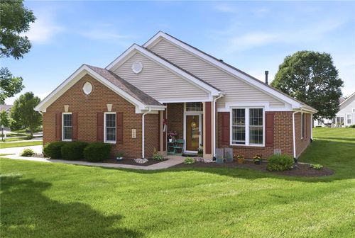 1468 Fairhill Ct, Beavercrk Twp, OH, 45385-7052 | Card Image