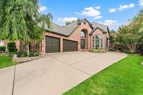 3505 Silverwood Ct, Bedford, TX, 76021-3048 | Card Image