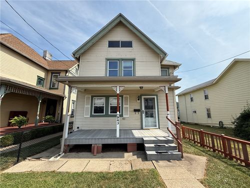 943 2nd Ave, Coraopolis, PA, 15108-1434 | Card Image