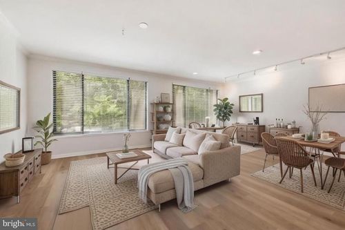 310-2501 Calvert St Nw, WASHINGTON, DC, 20008-2604 | Card Image