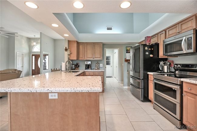 705 E Dakota Ct, House other with 3 bedrooms, 3 bathrooms and 3 parking in HERNANDO FL | Image 5